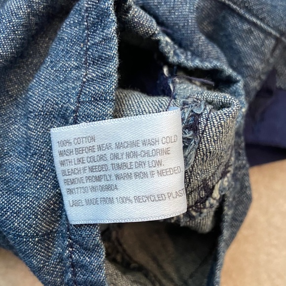 Denim shorts - Picture 3 of 3